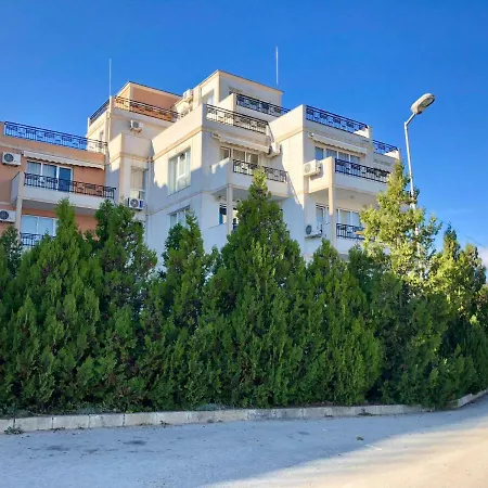 Апартамент Panorama Sunrise Byala - Rest And Seaside Recreation